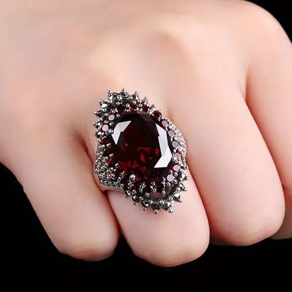 Vintage Style Bold Large Garnet Red Ruby Oval Ring with Silver 925 Accent - Picture 5 of 5